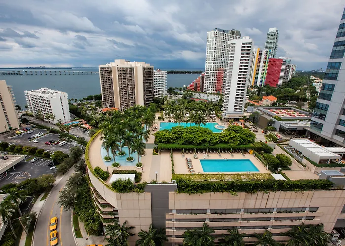 Fortune House Hotel Suites