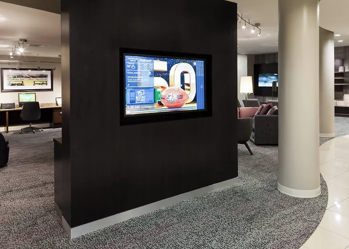 Courtyard By Marriott Miami At Dolphin Mall